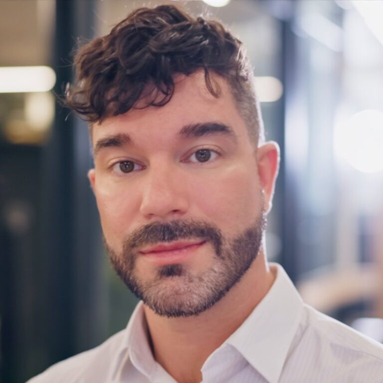 Brady Louveau